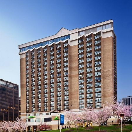 Holiday Inn Rosslyn At Key Bridge Арлингтон Экстерьер фото