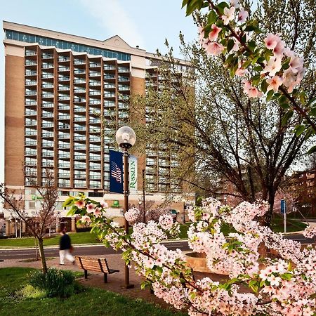 Holiday Inn Rosslyn At Key Bridge Арлингтон Экстерьер фото