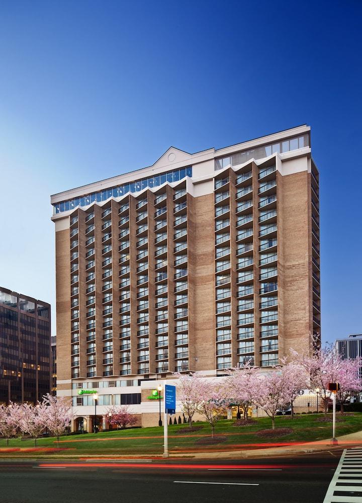 Holiday Inn Rosslyn At Key Bridge Арлингтон Экстерьер фото