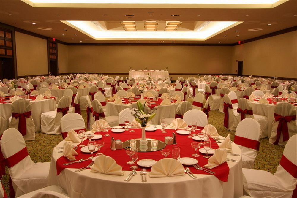 Holiday Inn Rosslyn At Key Bridge Арлингтон Ресторан фото