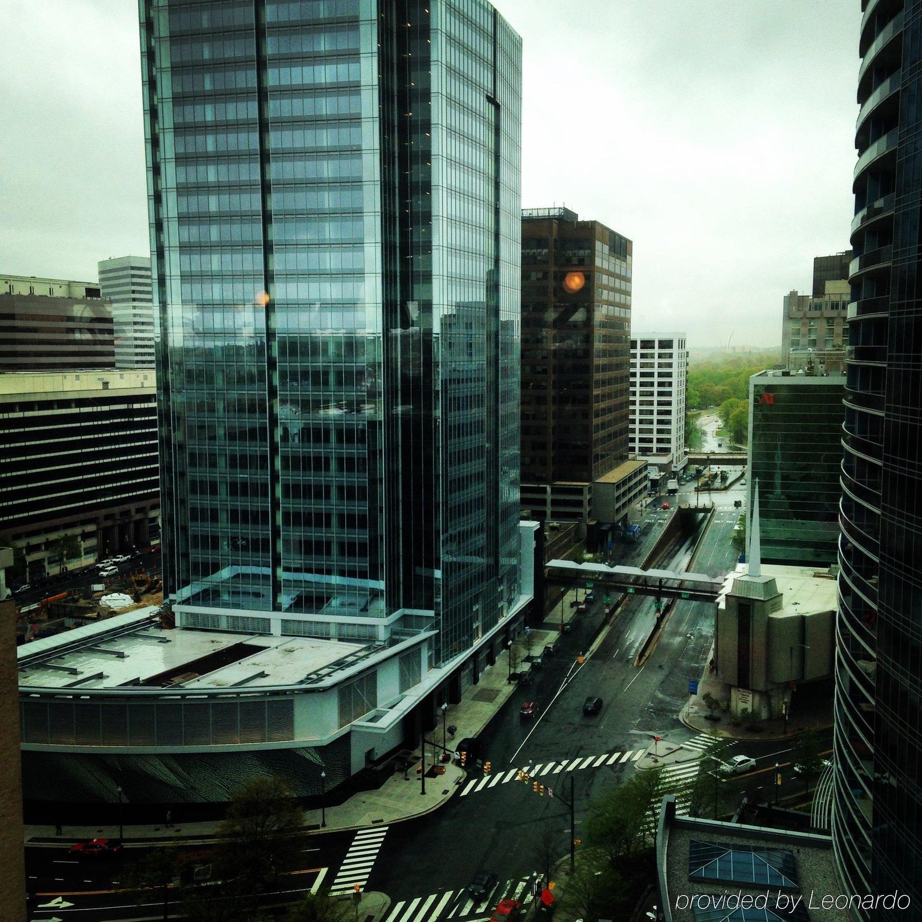 Holiday Inn Rosslyn At Key Bridge Арлингтон Экстерьер фото