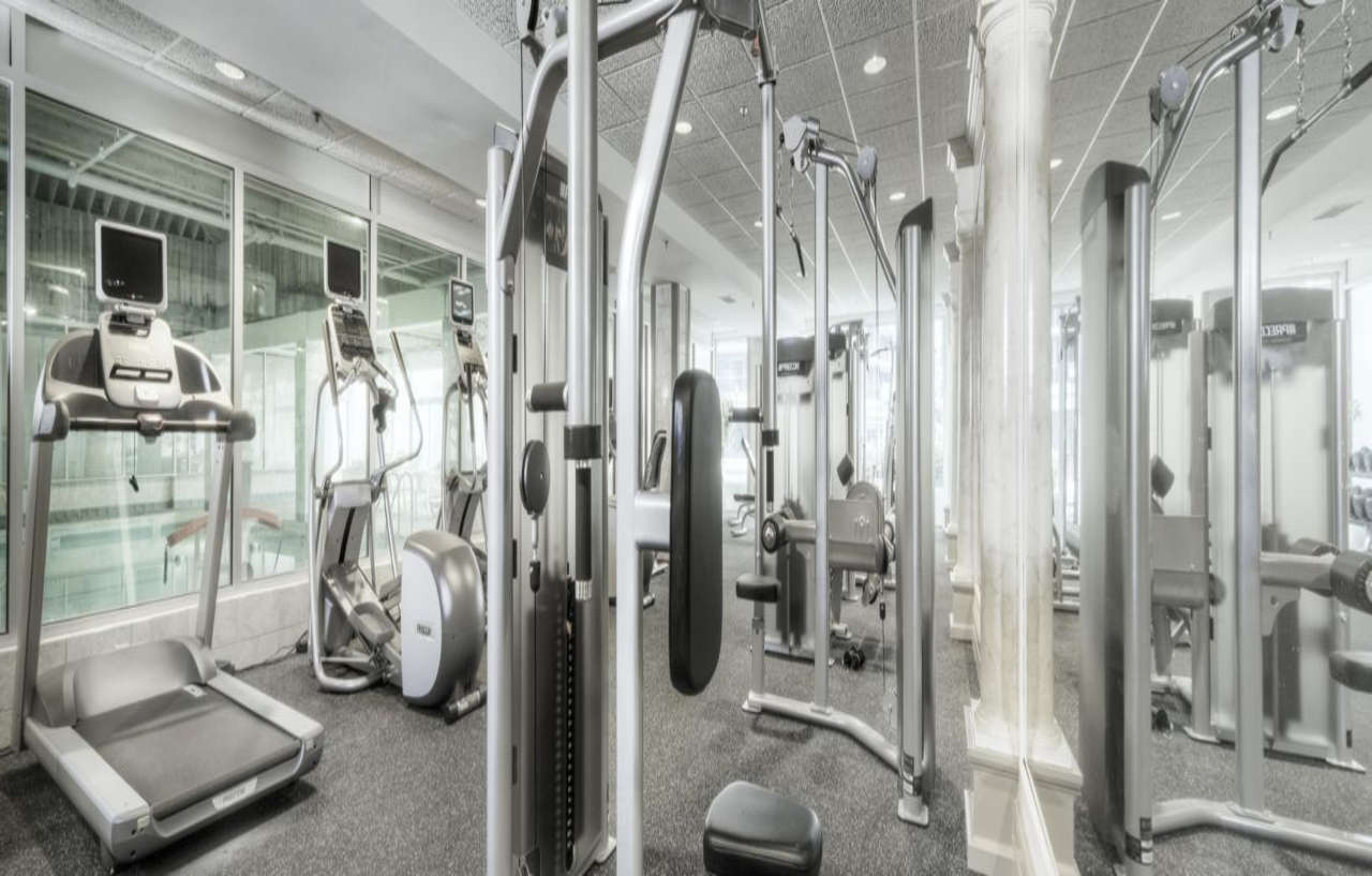 Holiday Inn Rosslyn At Key Bridge Арлингтон Экстерьер фото